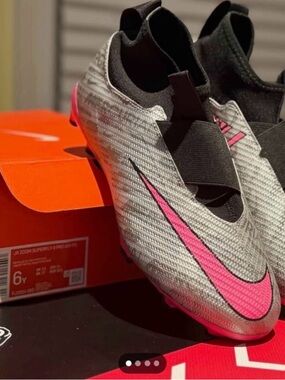 New Nike Jr Zoom Superfly 9 size 6y